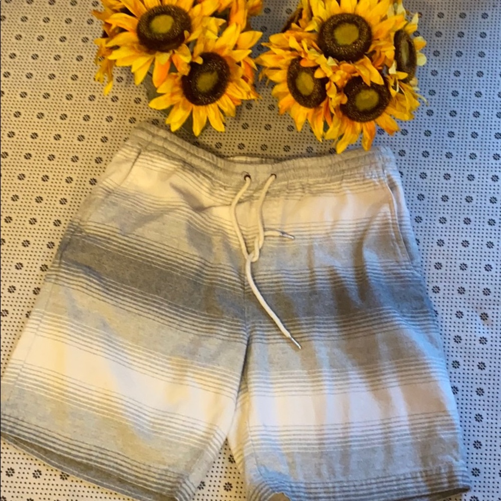 Nifty Genious Men’s Shorts Size Medium